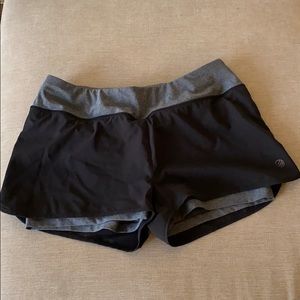 Running shorts